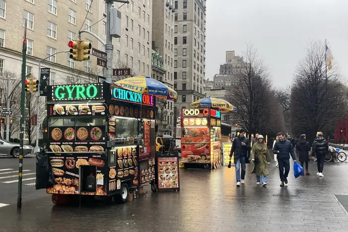 a gyro stand in Manhattan
